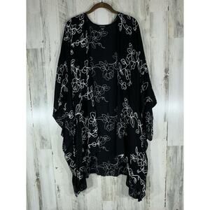 Karen Kane‎ Kimono Size M/L Very Oversized Black White Floral Embroidery